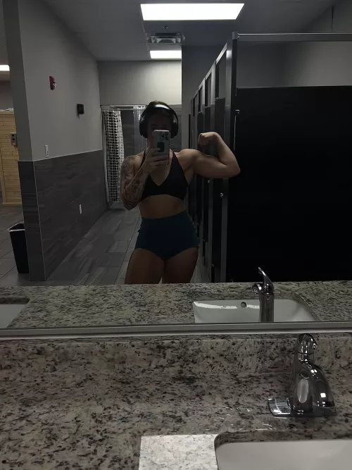 Would you still eat after the gym (f)
