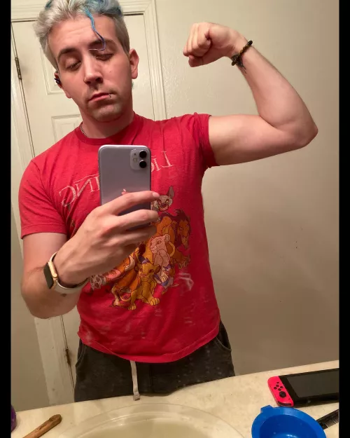 (27) This Gaymer Has Been Working On The Gym Goals As Well As Starting His Streamer Goals 💪🏼
