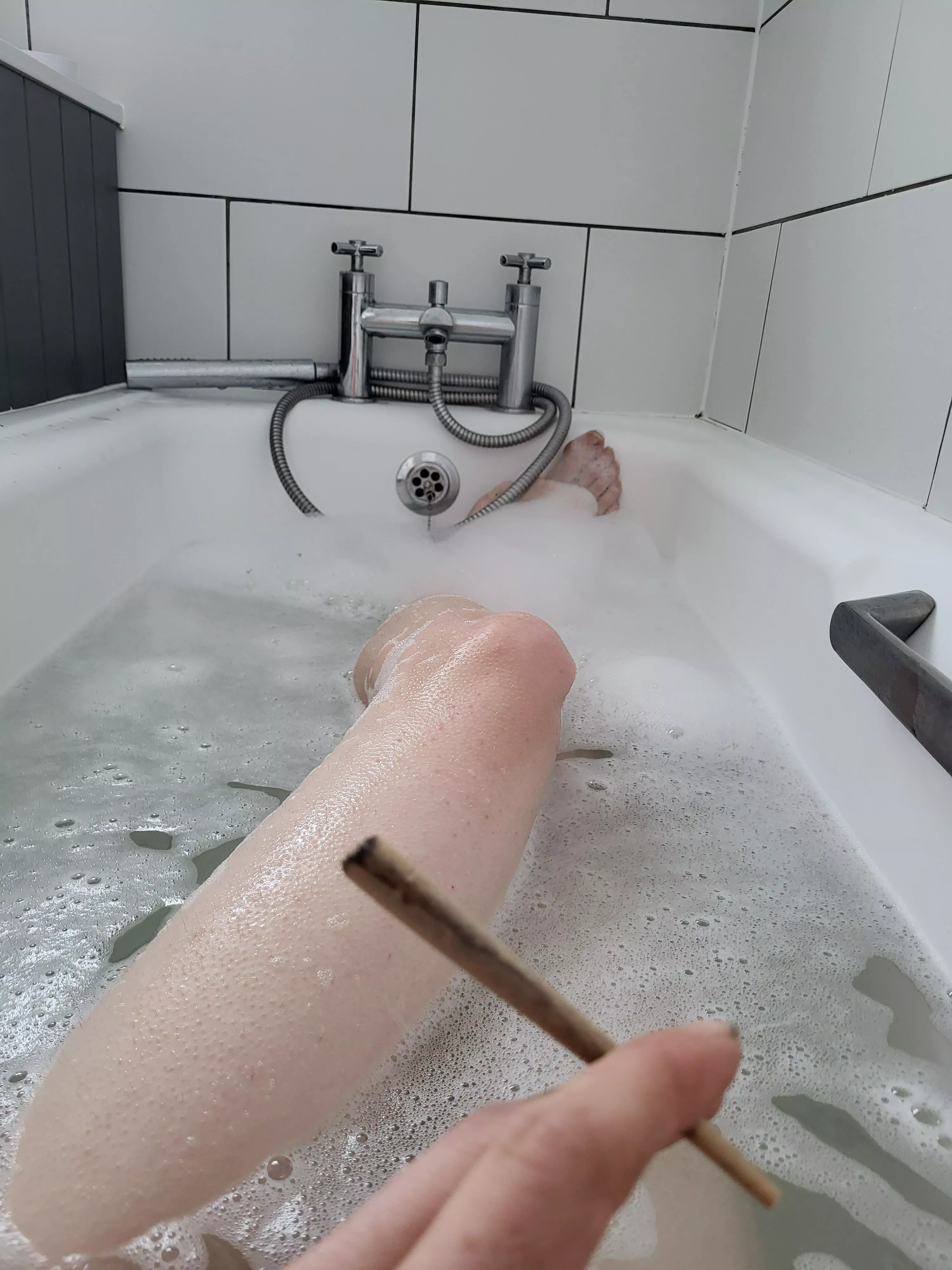 30 (nb) Happy 420 everyone!