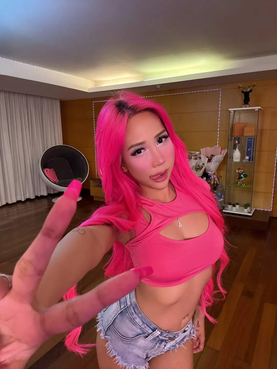 4ft 9 with small boobs