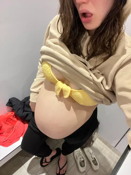 5 months pregnant would you still fuck me