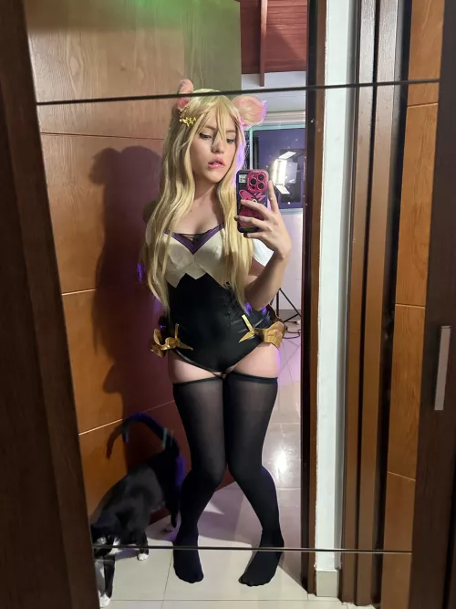 Ahri by alewaifu