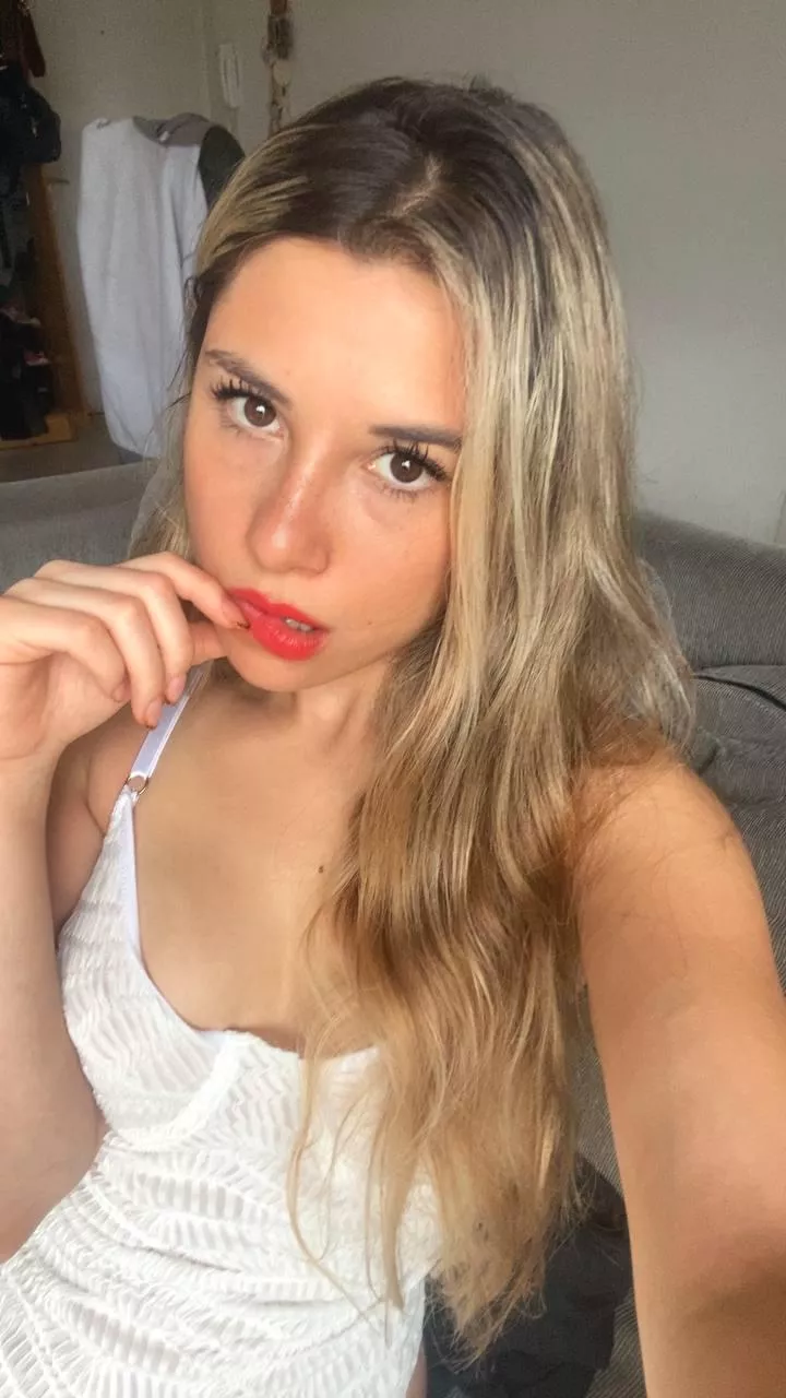 Am I pretty enough for you?