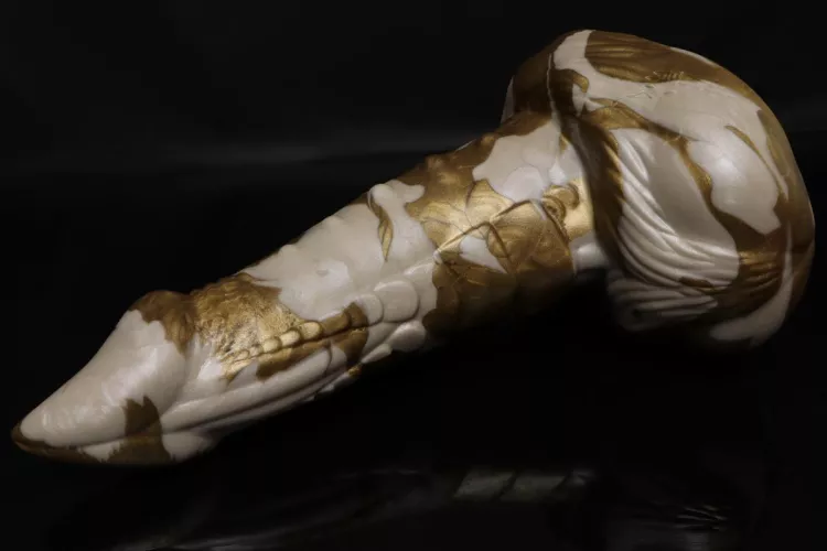 another week, another friday afternoon spent lusting over dildos i shouldn’t buy.