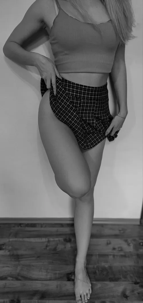 Can you also appreciate dressed beauty?🫶🩷