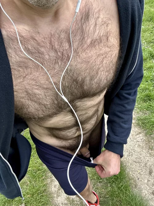 Chilly run & the shrinkage was real...