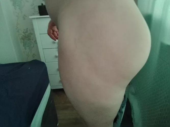 Come fuck my barely legal ass