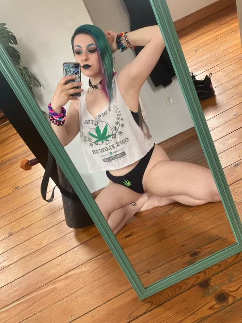 Concert tonight and I'm ready to get fucked up