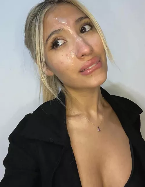 cum in the face enthusiast over here