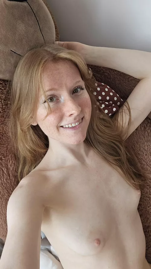 Cutie with nuse titties ❤️