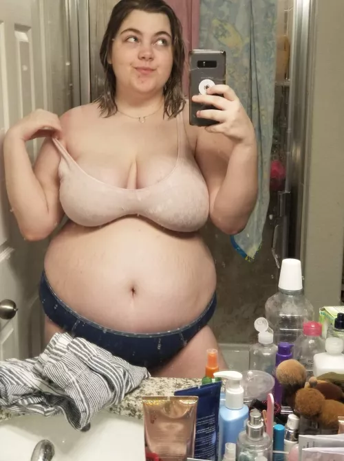 don’t tell my bf I sent you this .. 🤫😏