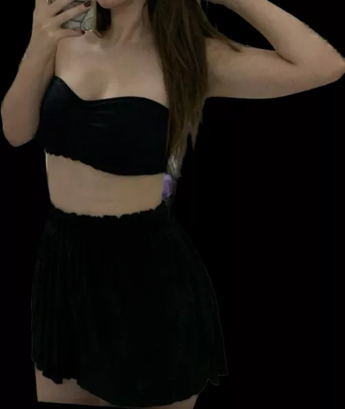 Easy access Saturday outfit, it started with a car sex. Do you like it?