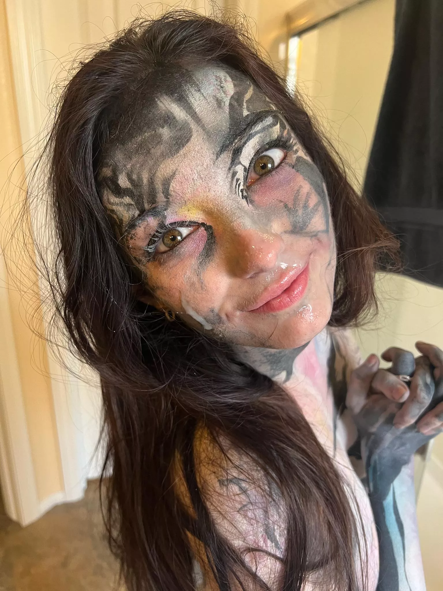 funky lil body paint load on my face