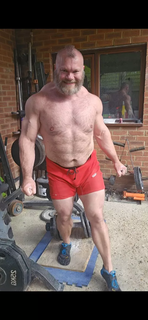 Give daddy cuddles, now!