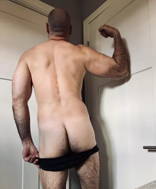 Hairy man ass 
