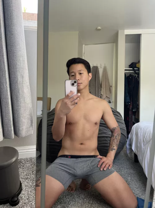 Happy Friday! Play with me please.