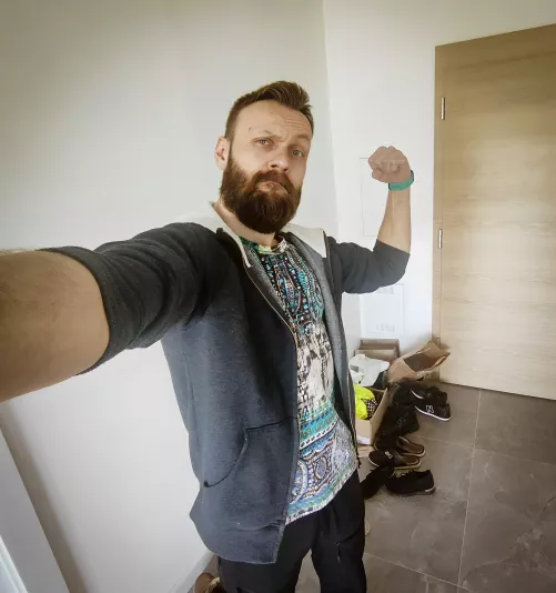 Hey hey, have a great day 💪🏻🧔🏻♂️