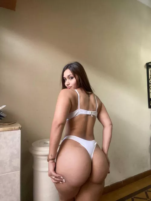 I just can’t stop my ass from swallowing up my panties