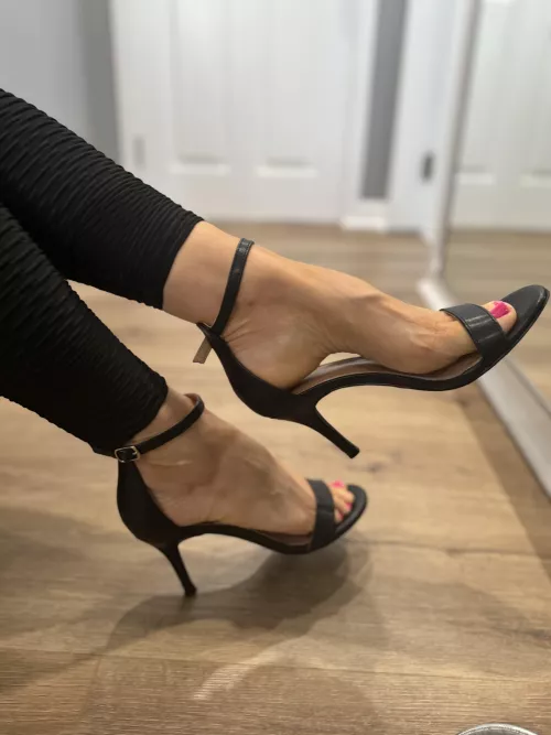 I love the heels!!
