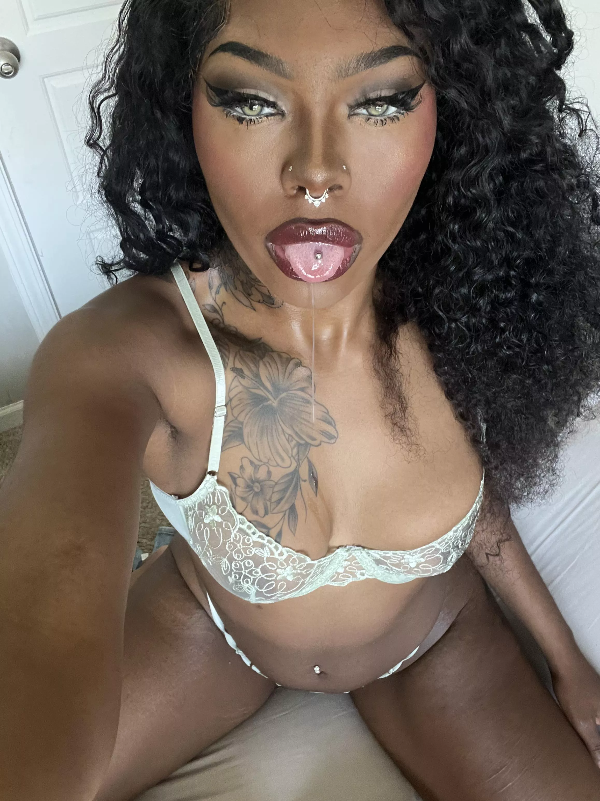 I want to suck a lollipop