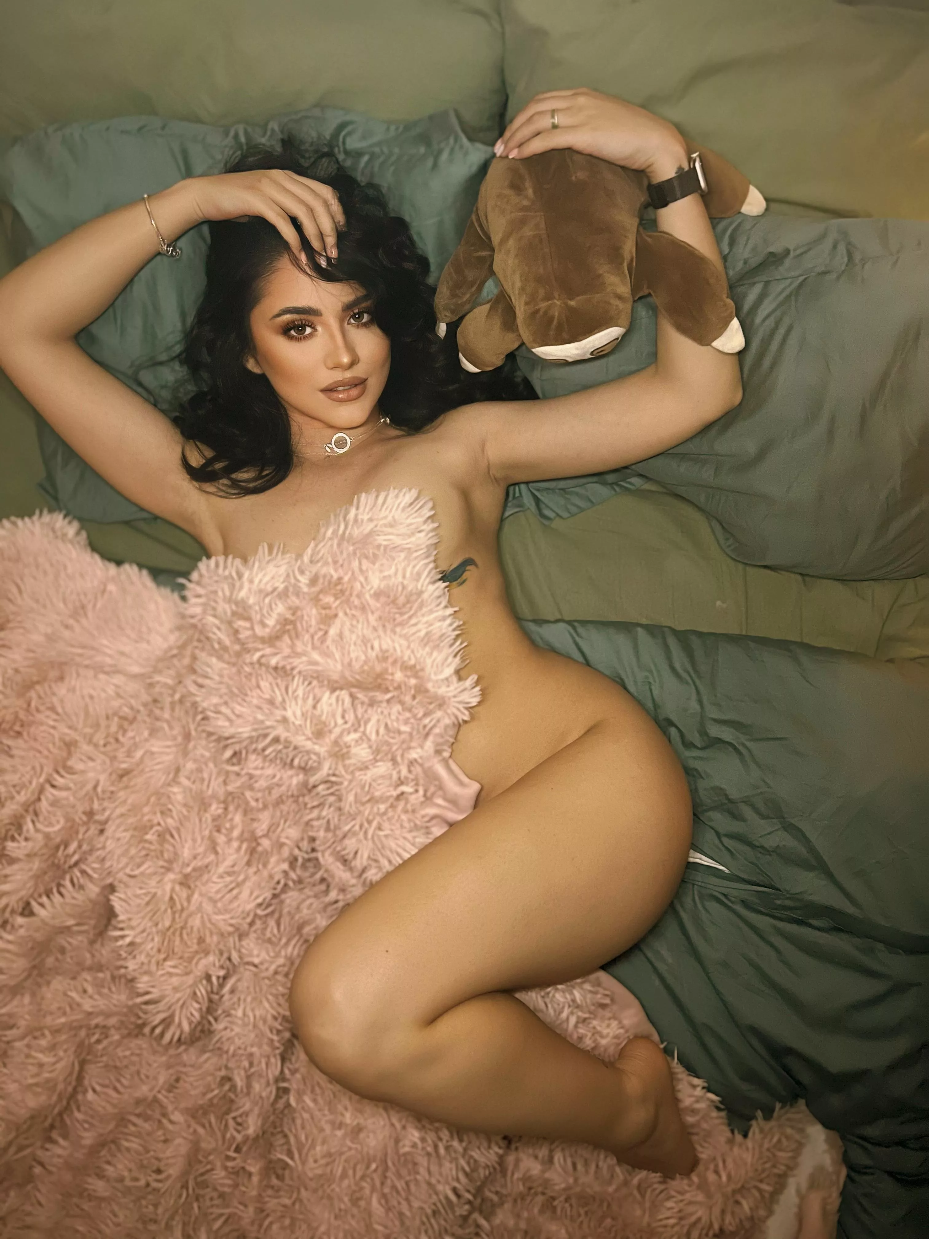 Living my own fairytale, villains beware 🏰👸
