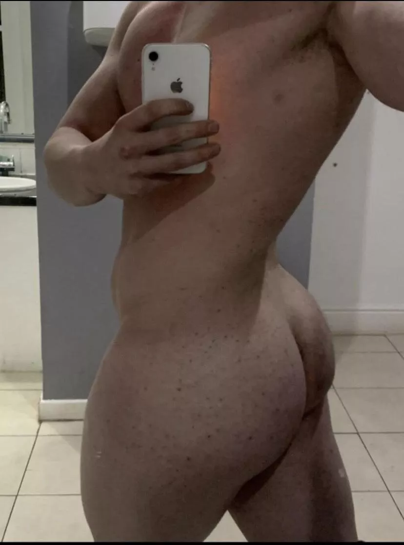 My ass won’t stop expanding 😩