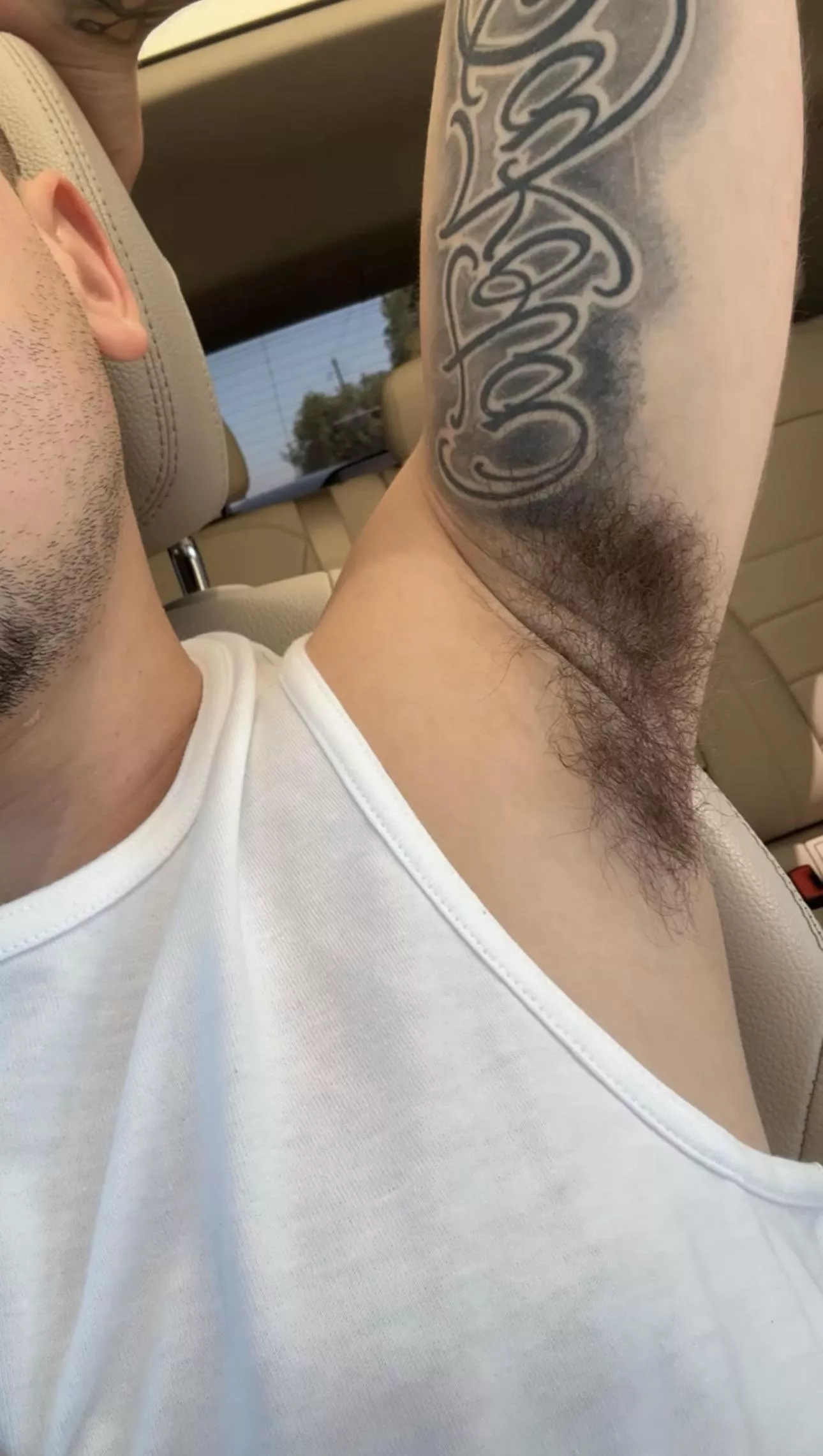 New tank top 👍🏻