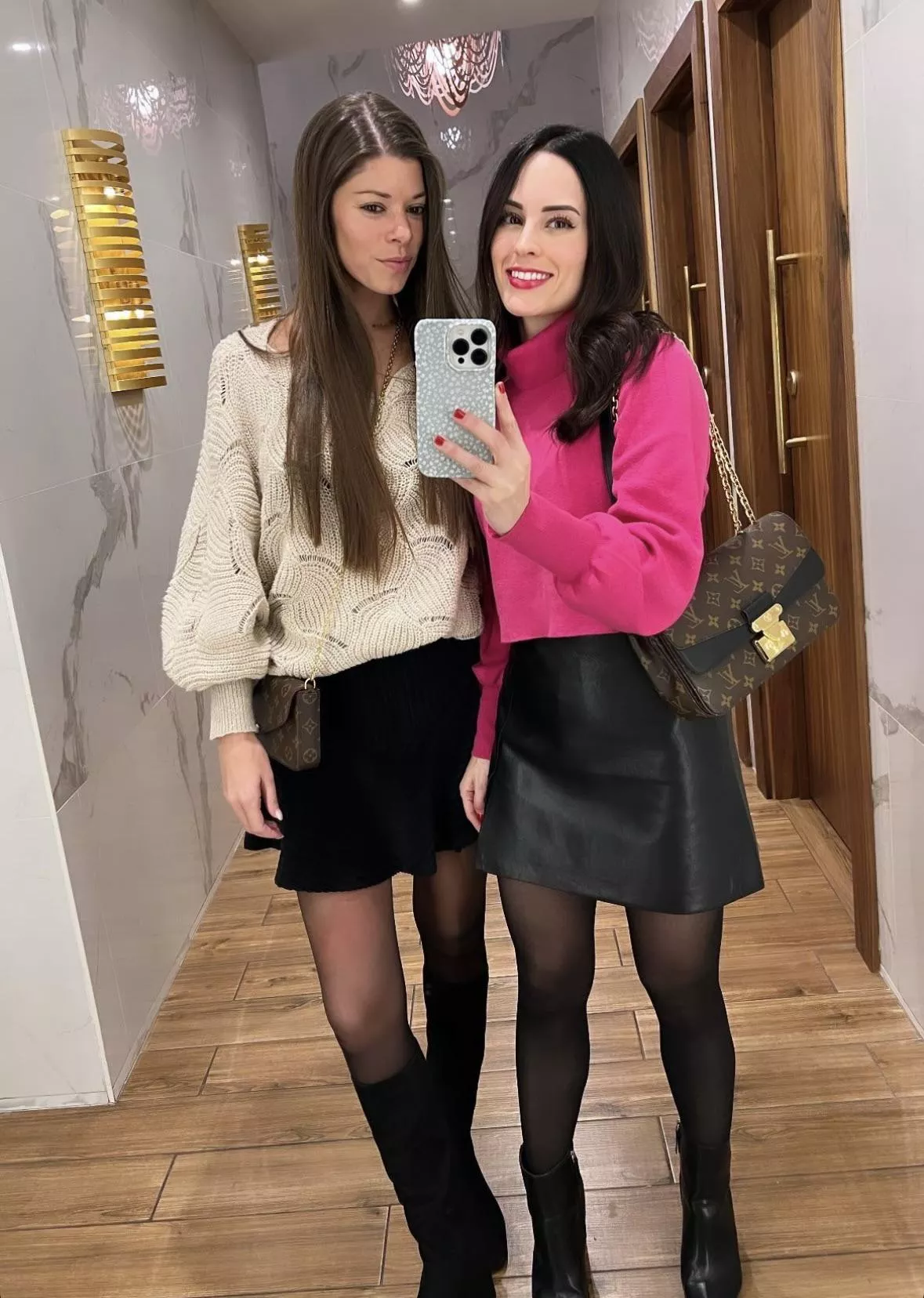 Sexy pantyhose babes