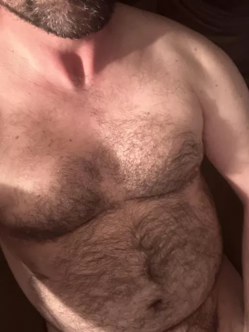 Some chest hair porn for you guys 