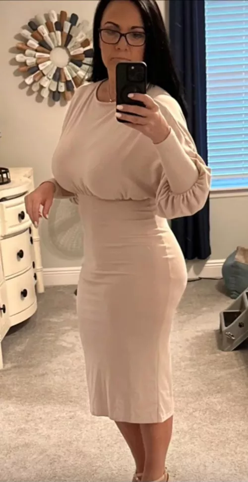 Some stacked GILF for you!!!