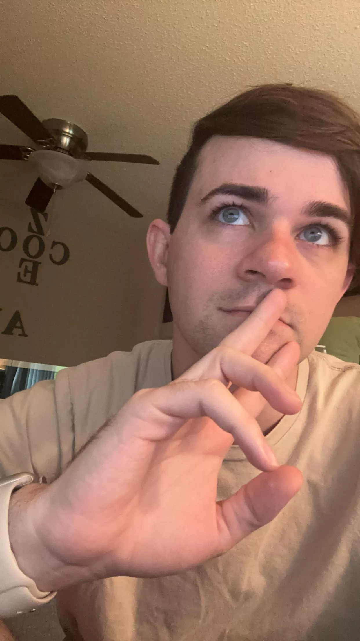 The coffee shop barista complimented my eyes today 🥰