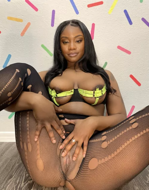 This pretty n***** is all for BWC 