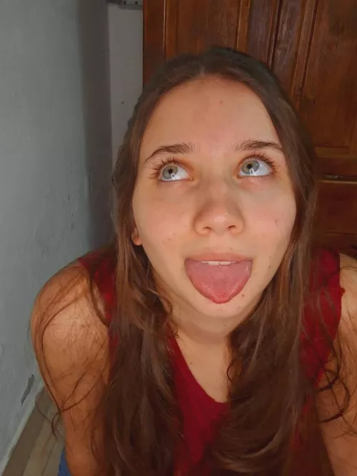 Use this tongue as your personal toy