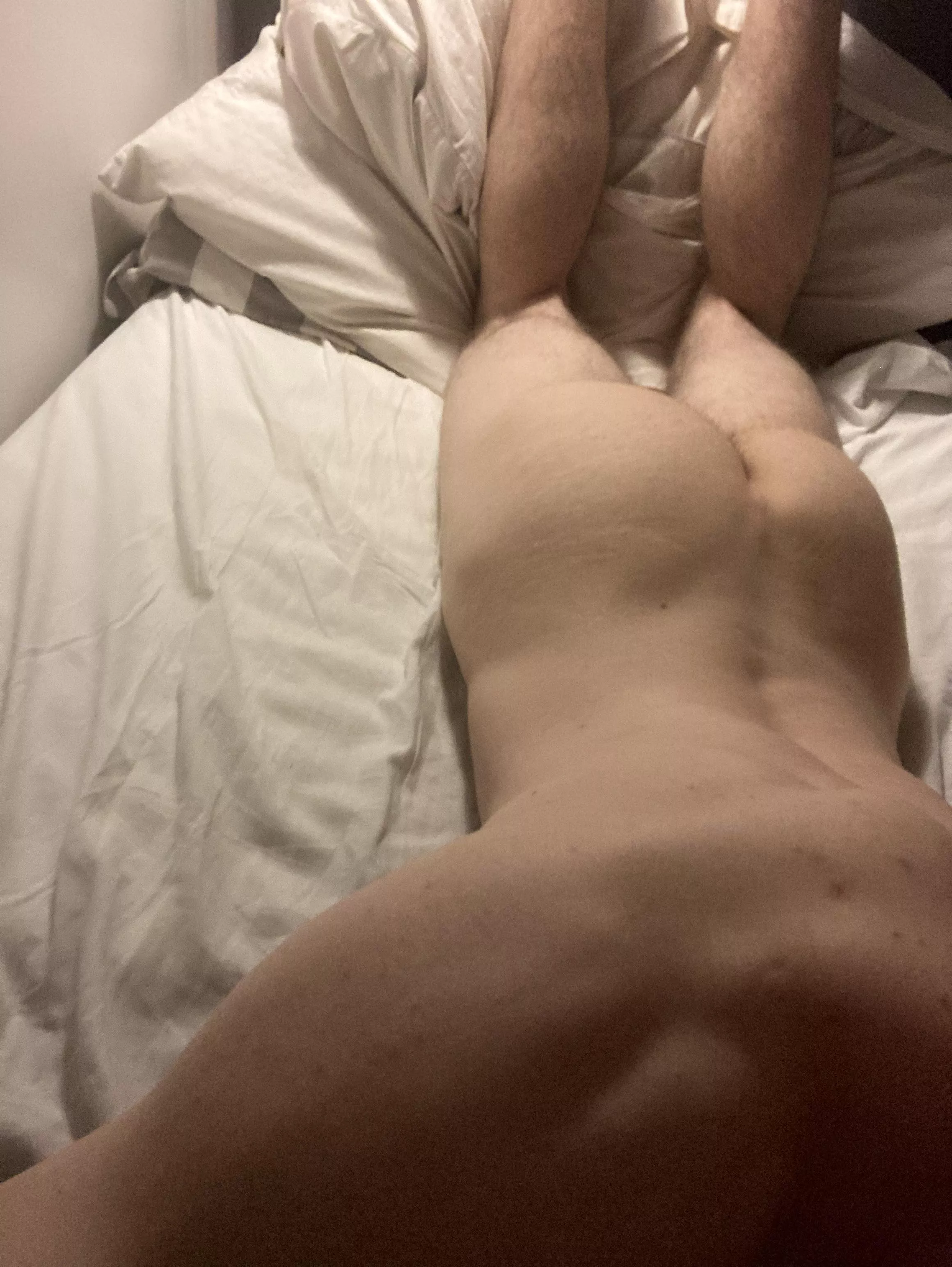 What do you think of this virgin twunk/twink ass?