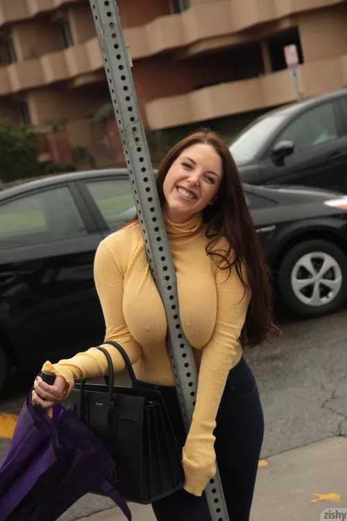 Wish that pole was my Dick