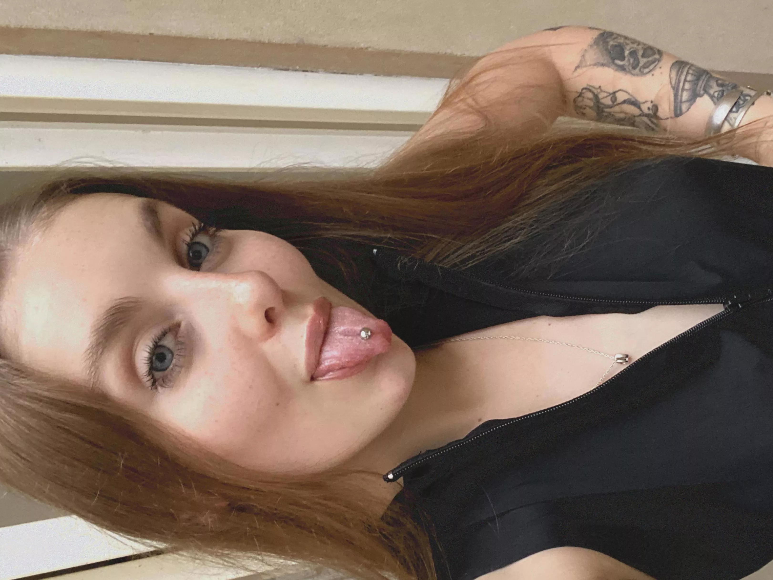  Would you fuck me if u had the chance? 