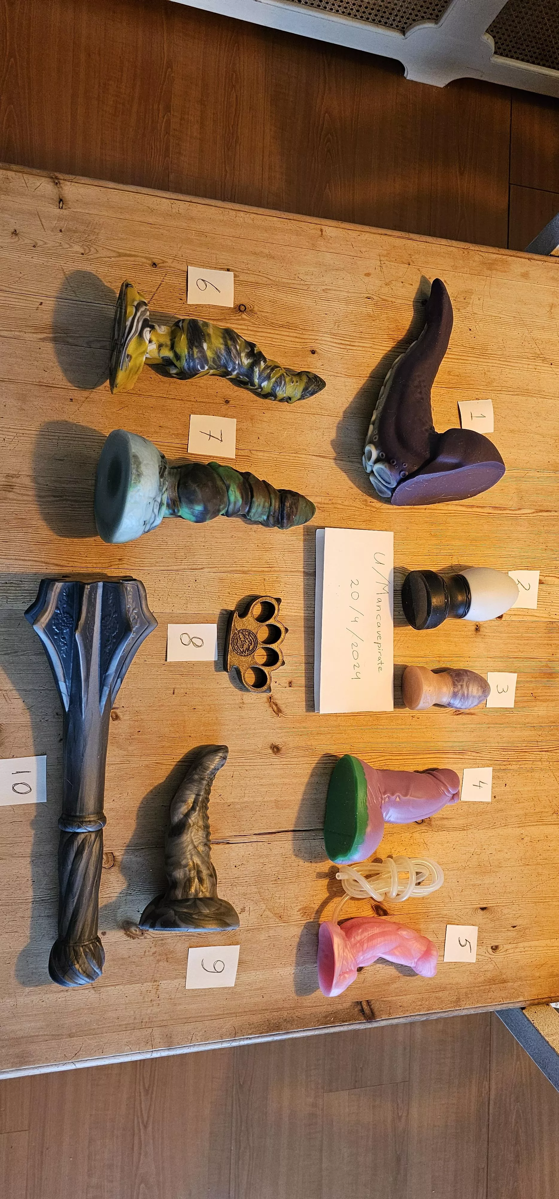 Wts EU/NL multiple (rare) Bad Dragon toys 