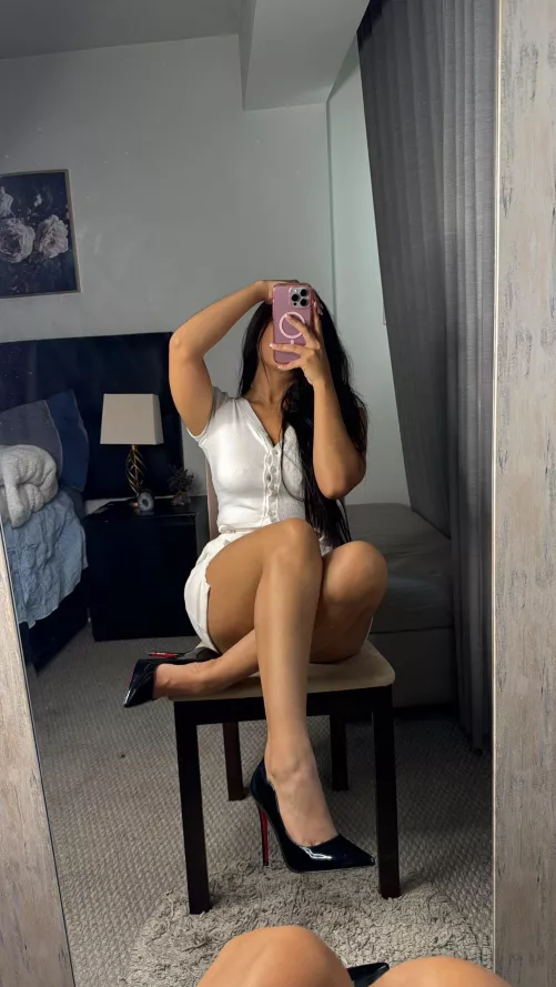 You secretary 🤭🖤