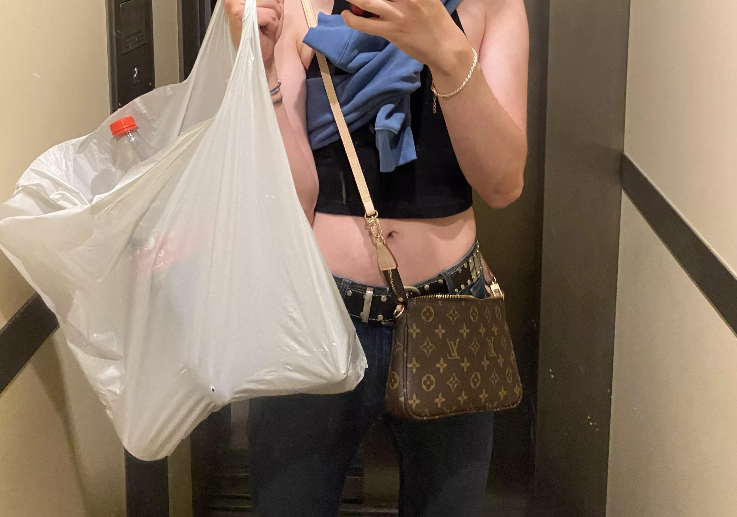 18 Very girly face and body femboy looking for handsome and muscular men ONLY. I’m naturally fem and actually pretty :) 