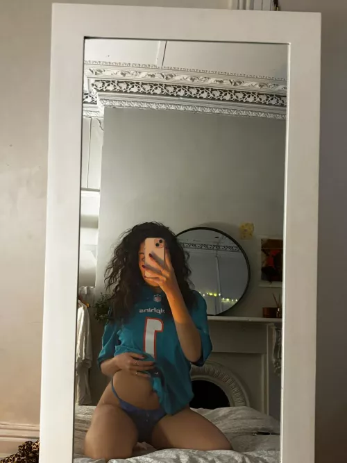 18F, going to melbourne soon together with my friends! Need a creampie, I’m mobile and can meet if you’re the right person!!