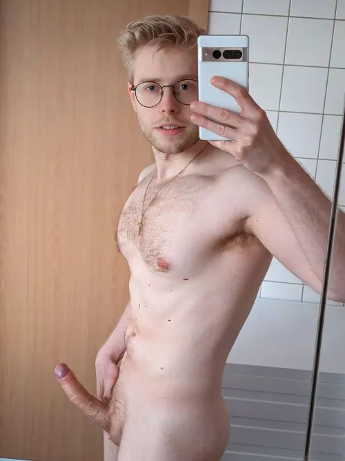 (24) 🍆 pointing up ☝🏻 :)