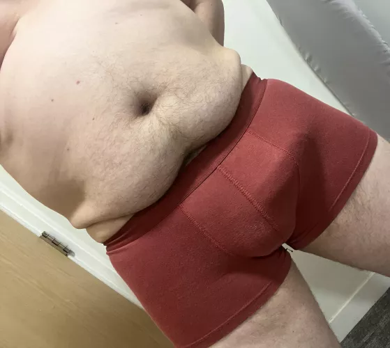25 M do you like my belly?