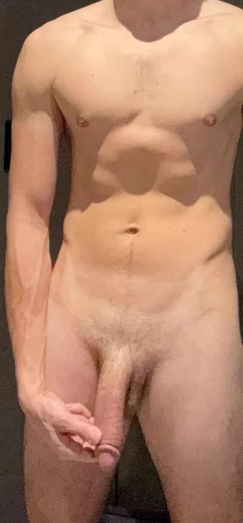 29 smooth, fit USA twunk with a big white cock. chat me for my snap