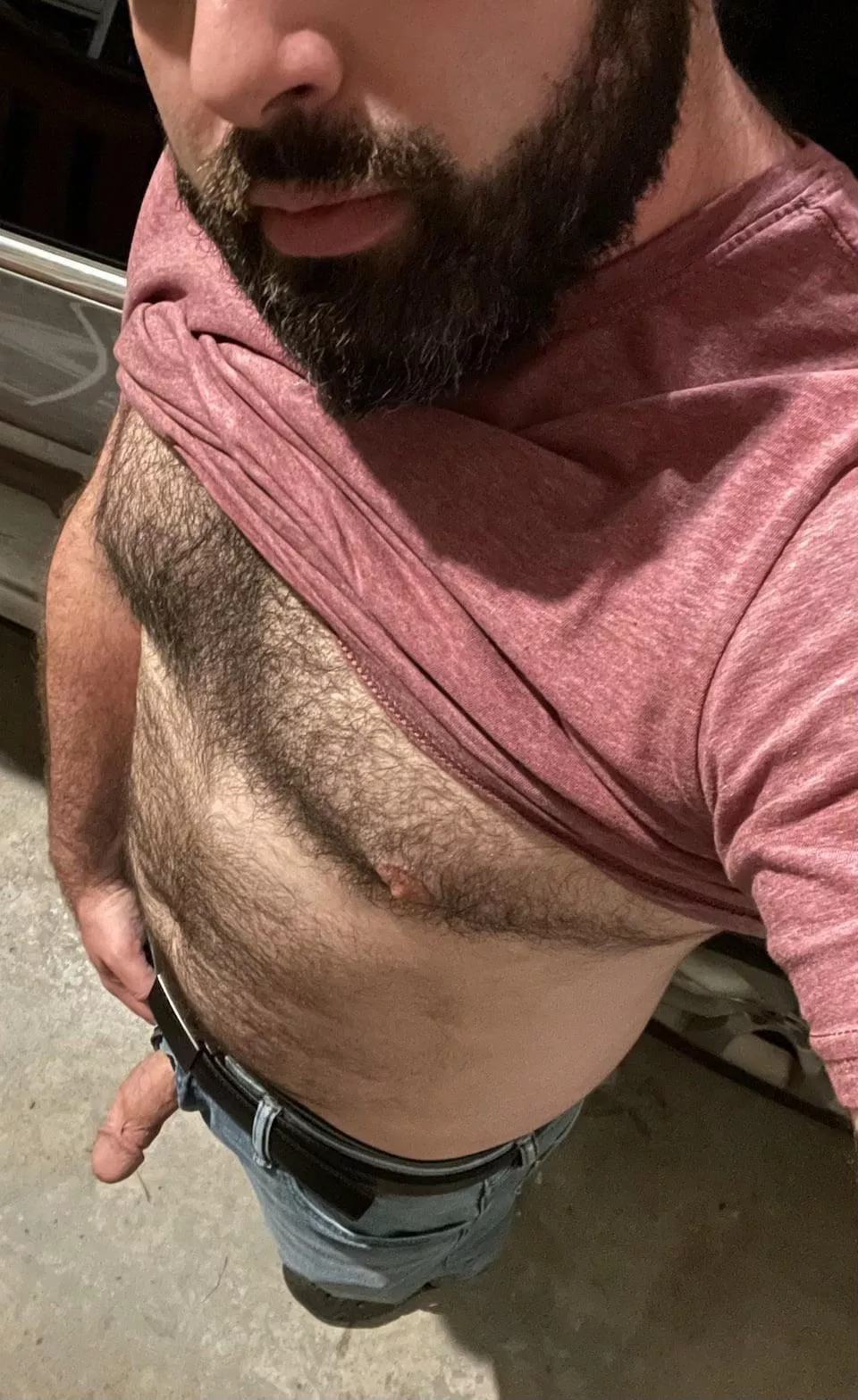 (32) let’s do a quickie in the shop?