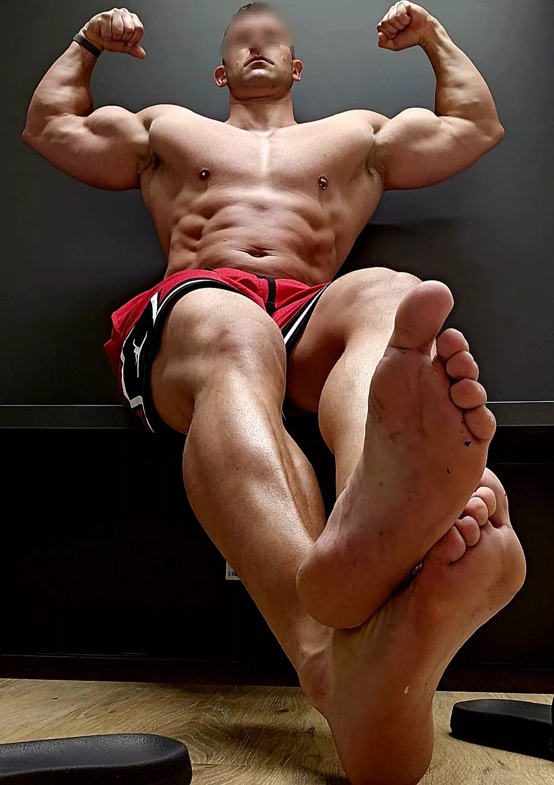 Biceps check after a sesh