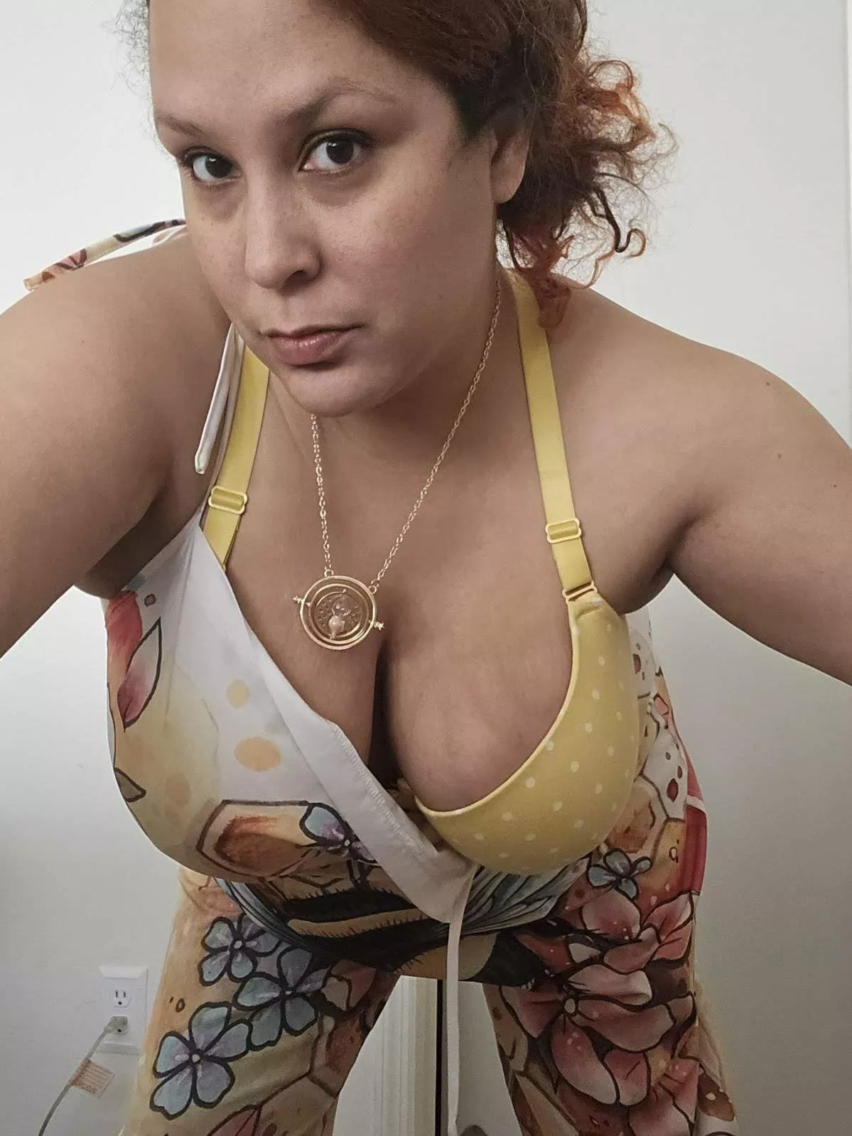 Come get your delicious honey 