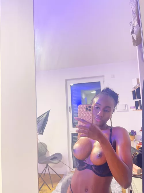 Good girls never wear bra