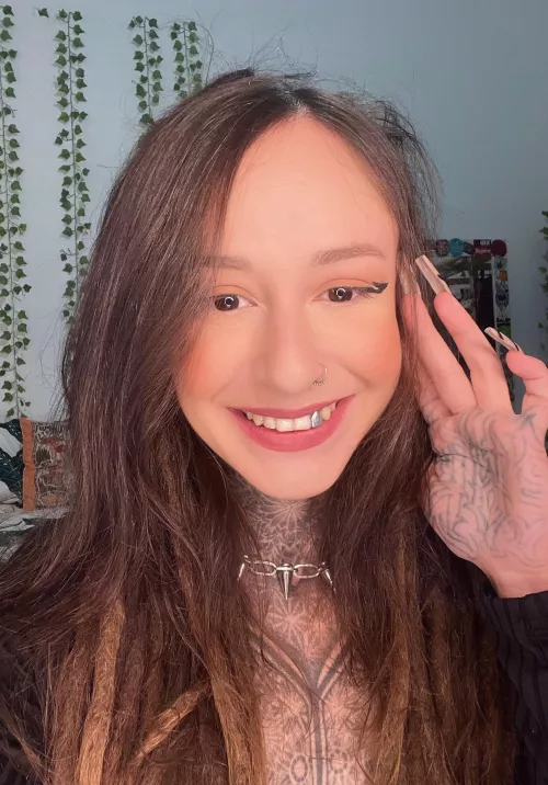 Here is my tight little ass for you to taste! Perfect wife for u daddy