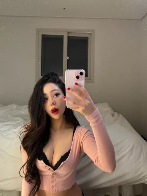 hoping you like how this top looks on my body