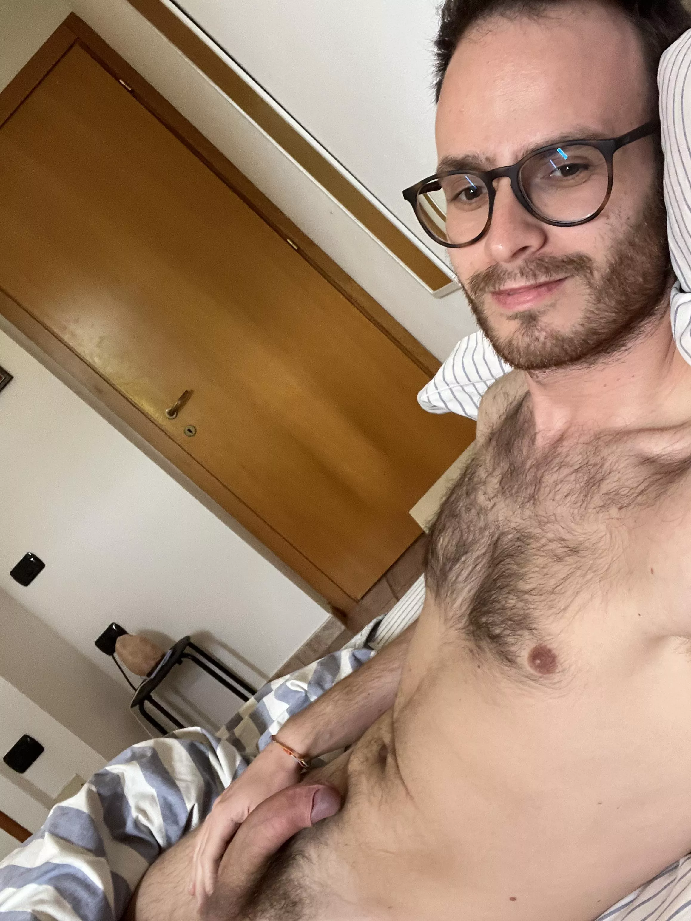 I guess it’s true that Italians are always hairy😎